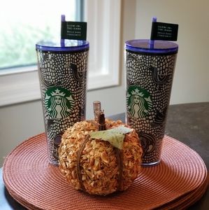 2 Starbucks 2020 Glow In The Dark Venti Tumblers